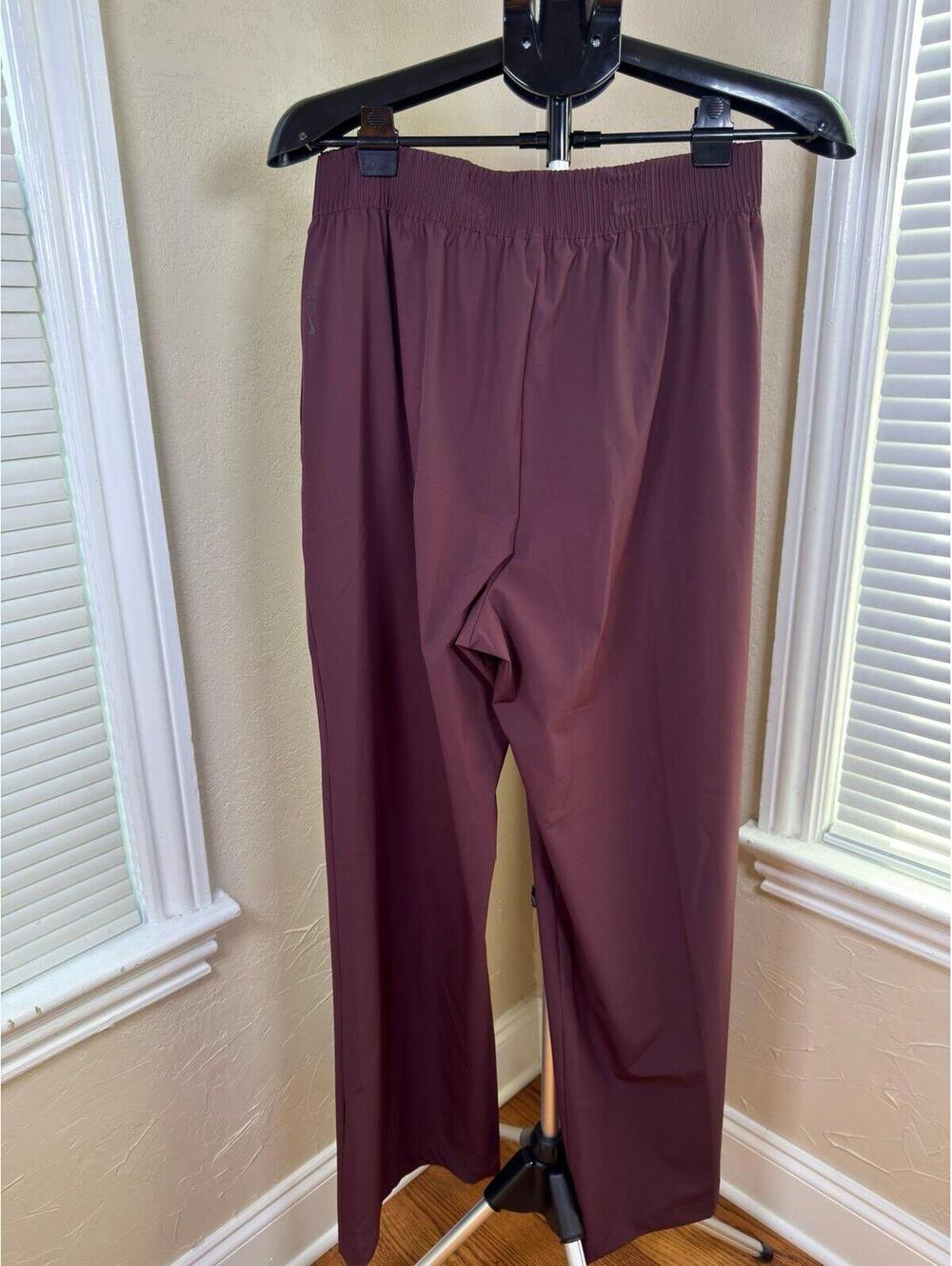Nike Women's Burgundy Wide-Leg Leggings